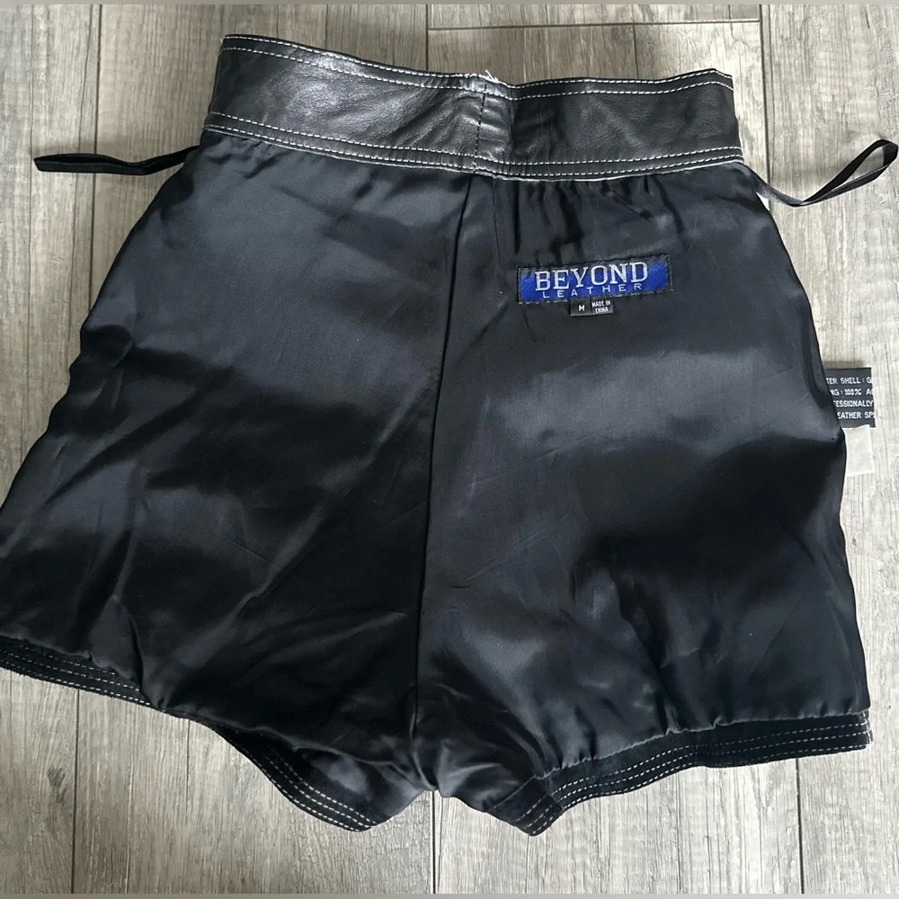 NWT Vintage Wilsons Leather Beyond Leather Black Leather & Suede Shorts - Picture 6 of 13